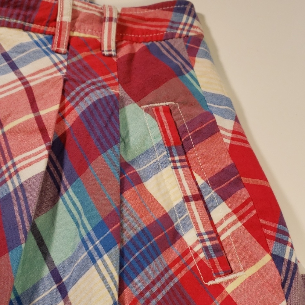 Plaid Center button skirt with pockets. B47 - Picture 6 of 6